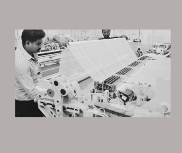 Textiles Emails Database